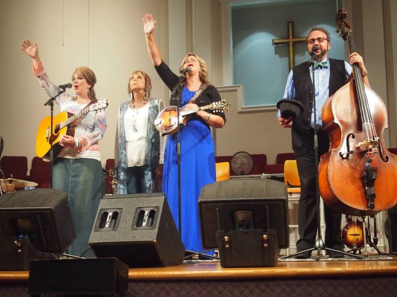 10986496_10153391729976590_9134160621910400721_o